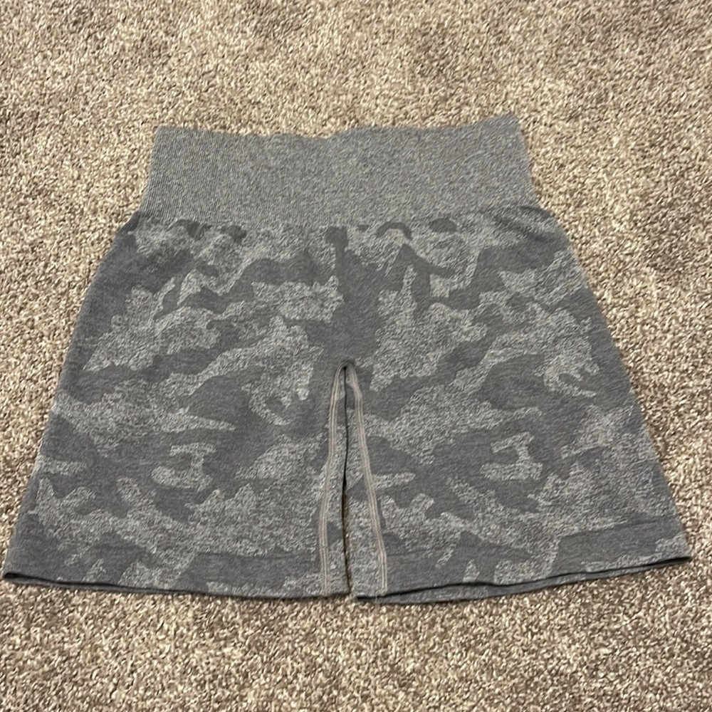 NVGTN shorts